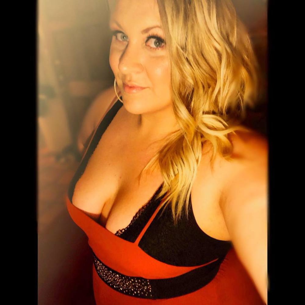 Meet your Posher, Akasha